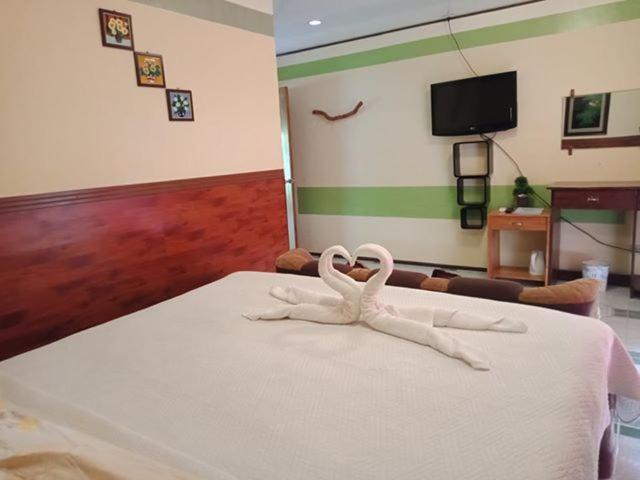 Four Seasons Seaview Hotel El Nido Luaran gambar